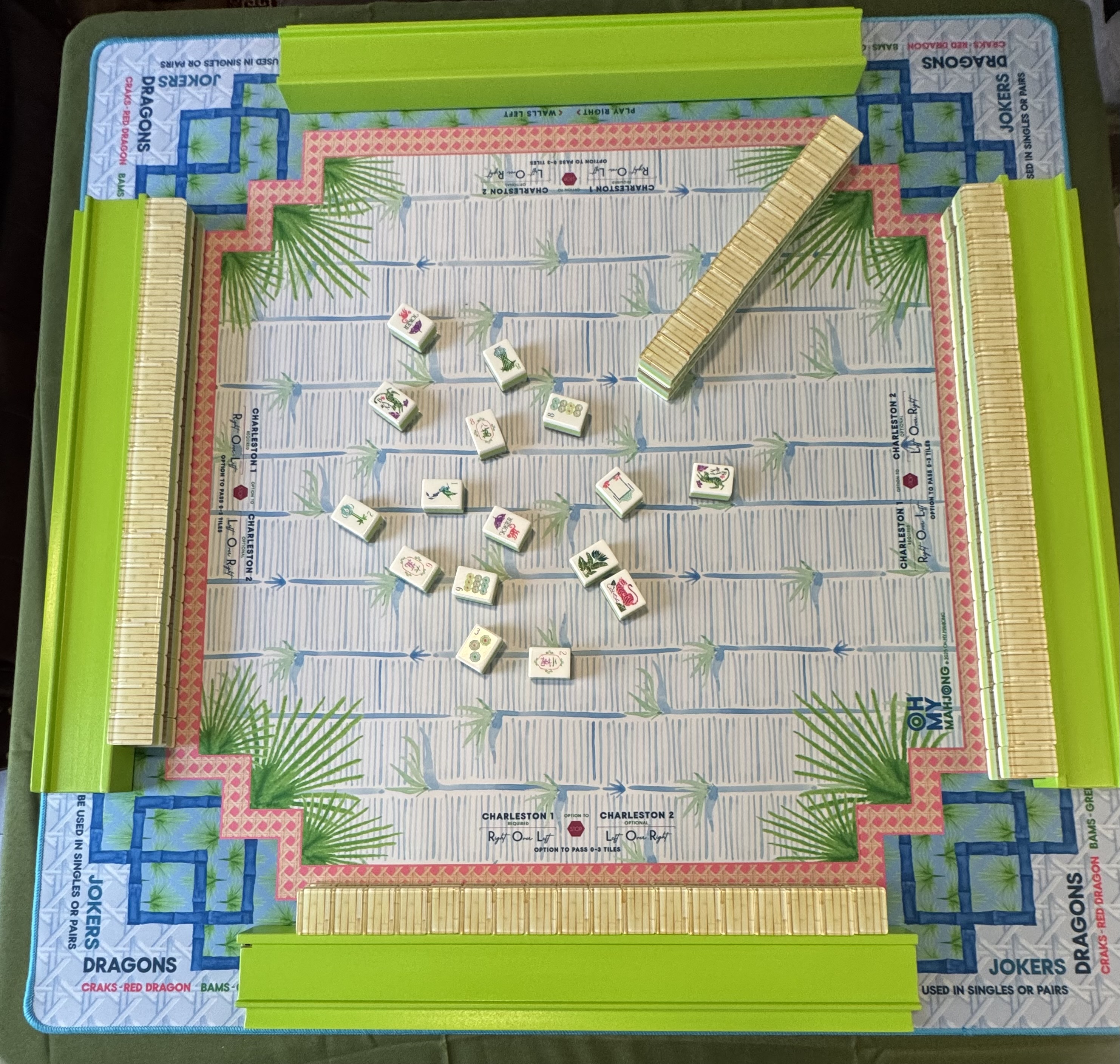 Palm Royale tiles, Palm Paradise mat, Lime green wooden racks